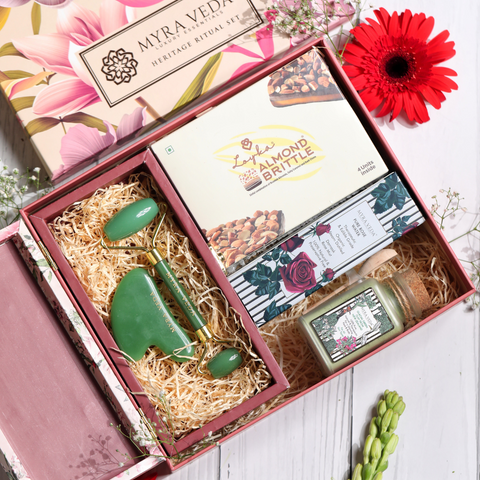 #MYRAkhi APPRECIATION OF LOVE LARGE GIFT HAMPER for 'SISTER'- PACK OF 5