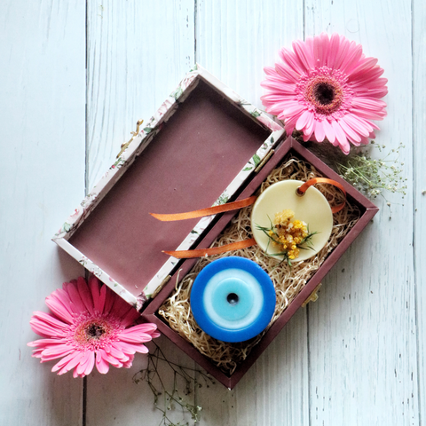 BOND OF LOVE #MYRAkhi KIT-BOX for 'SISTER' PACK OF 2
